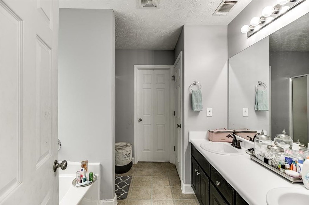 1015 Jasmine Dr, Jefferson GA  30549-9015 exterior