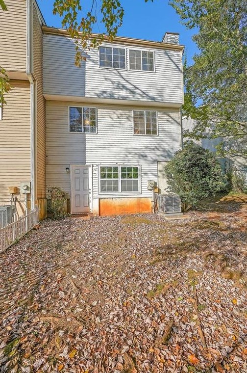 2847 Royal Path Ct, Decatur GA  30030-4184 exterior