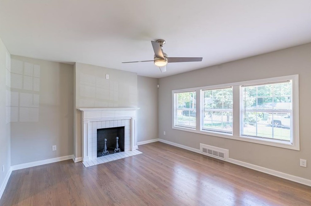 1765 Shirley St, Atlanta, GA 30310-2237