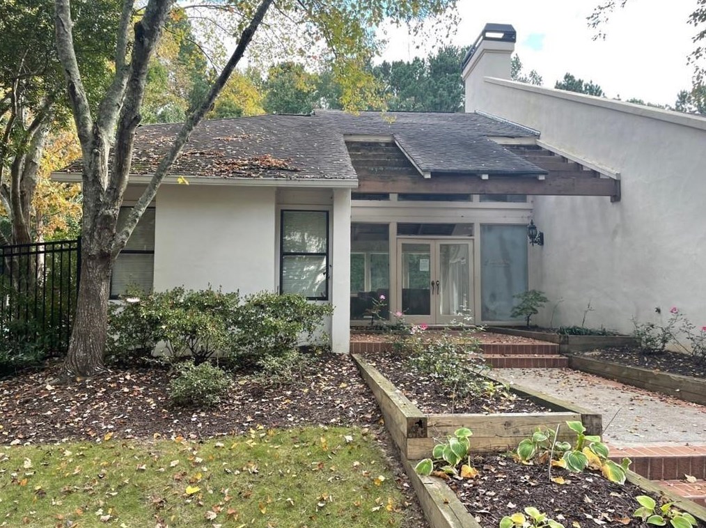 1311 Old Hammond Chase, Atlanta GA  30350-4955 exterior