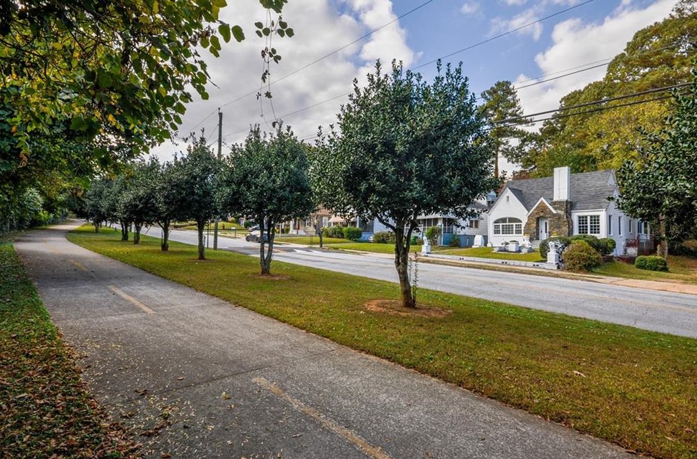 1473 Westview Dr, Atlanta GA  30310-1374 exterior