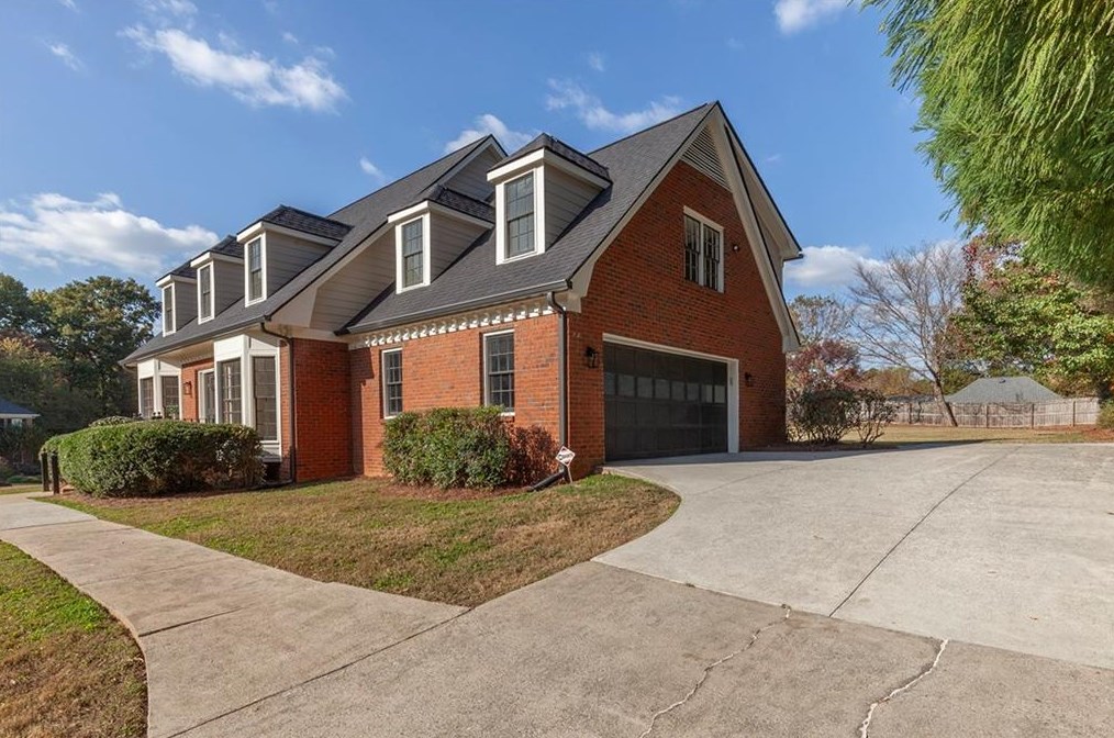 750 Yorkshire Pl Sw, Lilburn, GA 30047