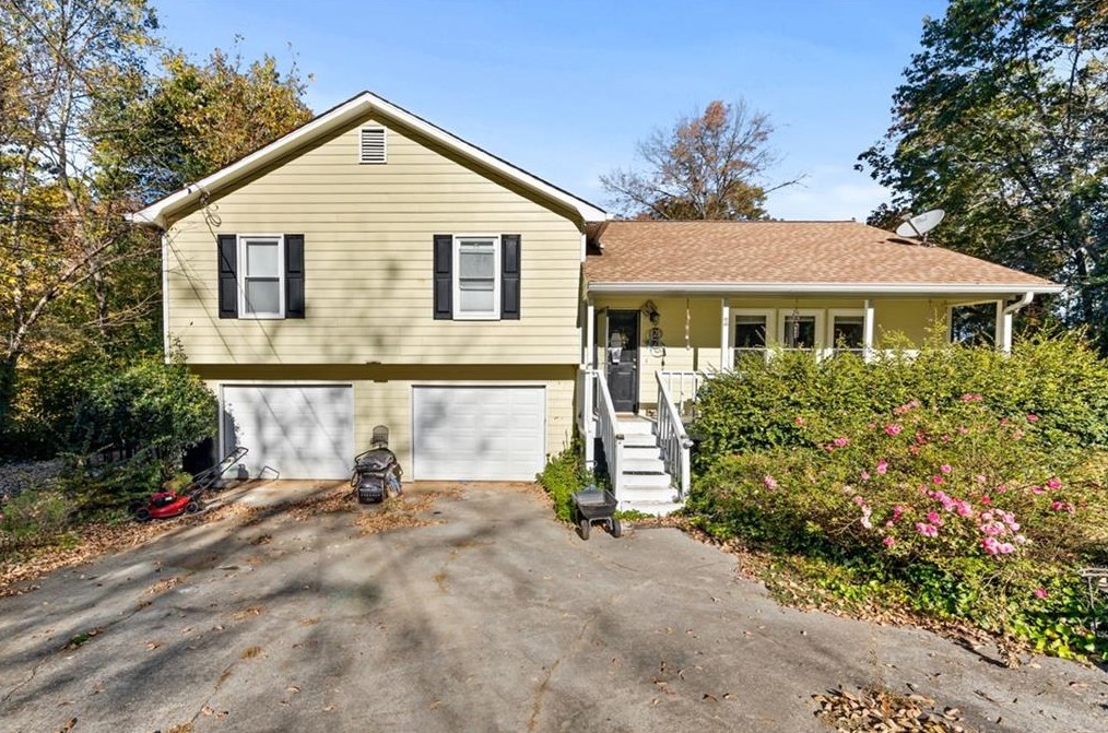 27 Acorn Trail, Dallas, GA 30132