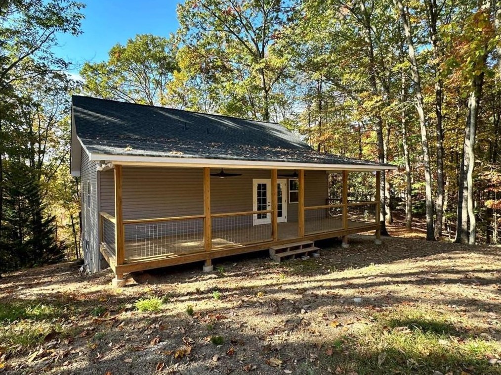 208 Turner Ridge Dr, Cleveland, GA 30528
