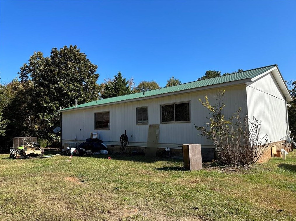 814 Brookdale Rd, Toccoa, GA 30577