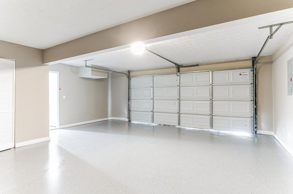 1987 Corners Cir, Lithonia, GA 30058