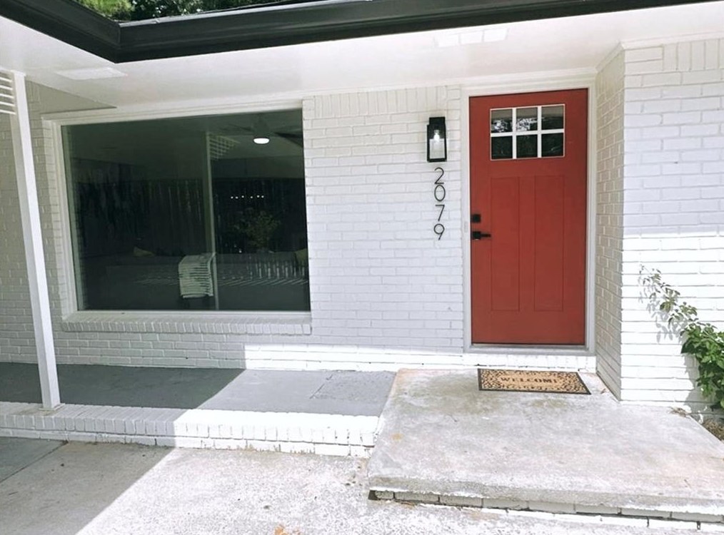 2079 Hilton Dr, Decatur GA  30035-2320 exterior