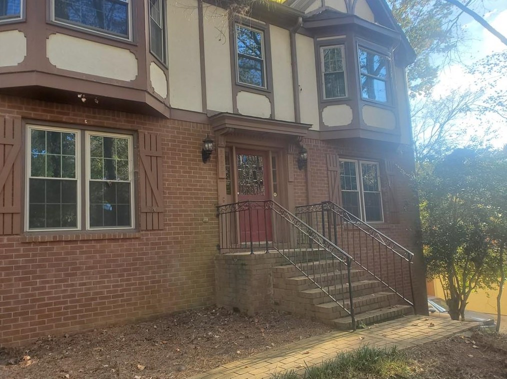 4690 Bryson Cove Sw, Lilburn, GA 30047