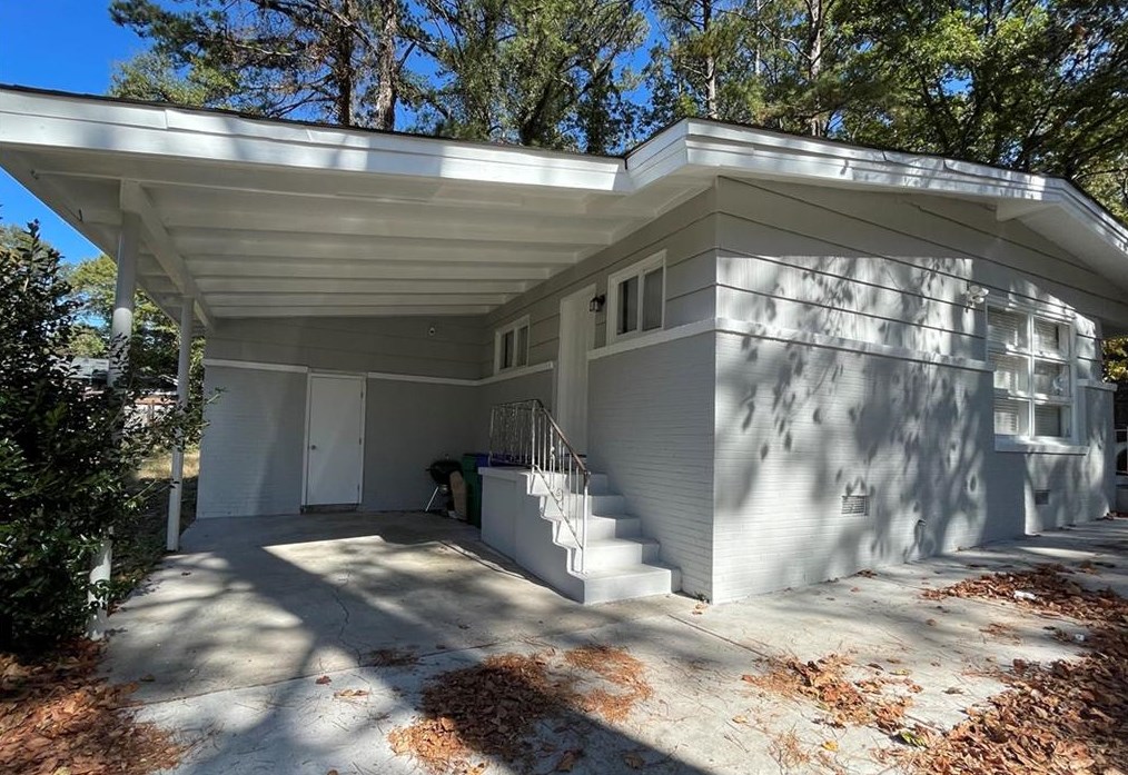 2896 Monterey Dr, Decatur GA  30032-3528 exterior