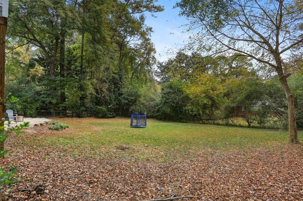 6825 Sunny Brook Ln, Atlanta GA  30328-2124 exterior