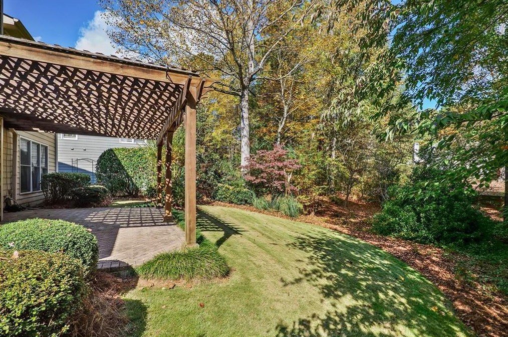 1135 Graystone Xing, Alpharetta GA  30005-4373 exterior