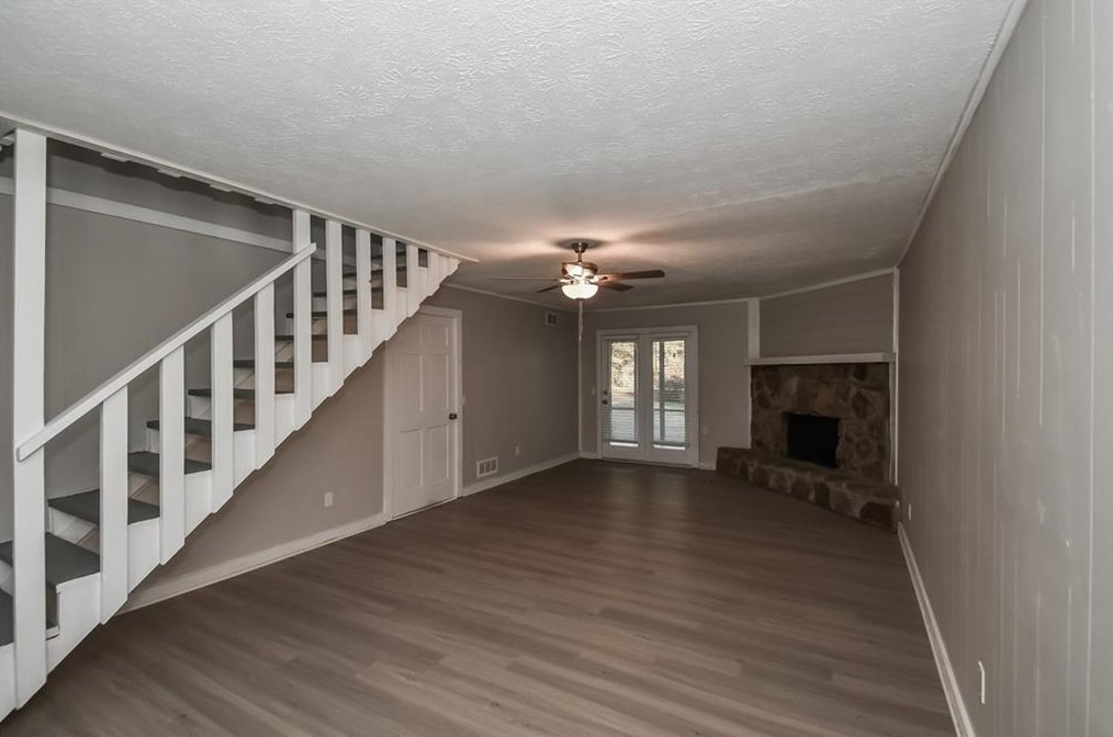 2706 Timber Valley Dr, Douglasville, GA 30135