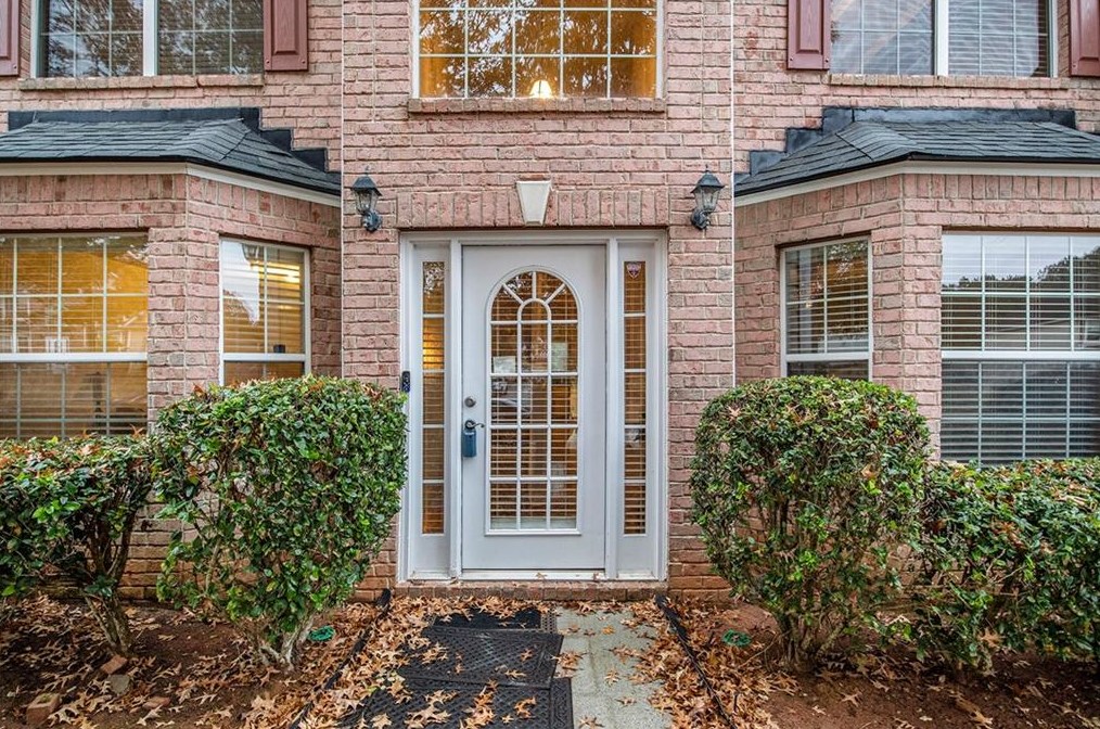 80 Oak Manor, Porterdale, GA 30016