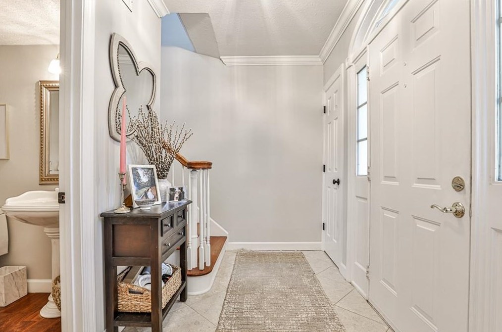 2 Pendleton Pl, Atlanta, GA 30342-3747