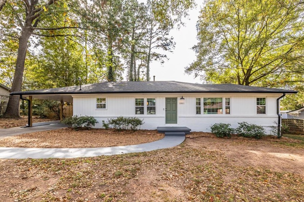 1991 Capri Dr, Decatur GA  30032-5209 exterior