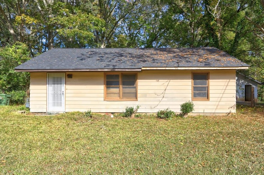 822 Pamela Dr, Griffin, GA 30224