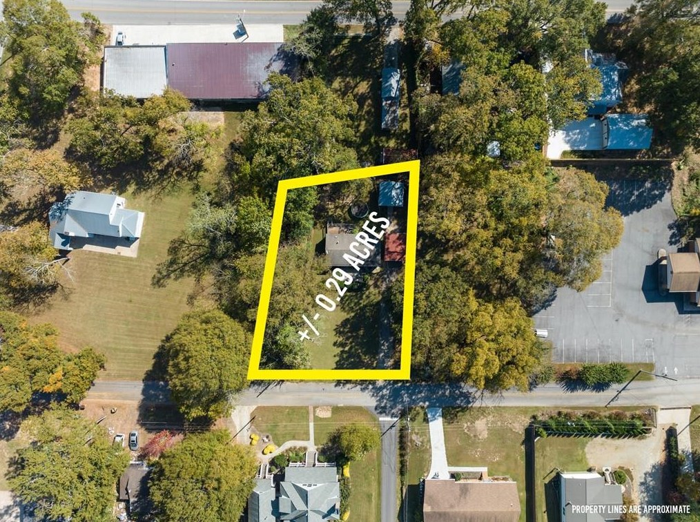 5215 Church St, Flowery Branch, GA 30542
