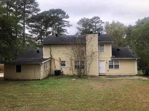 392 Arbor Ridge Dr, Stone Mountain, GA 30087