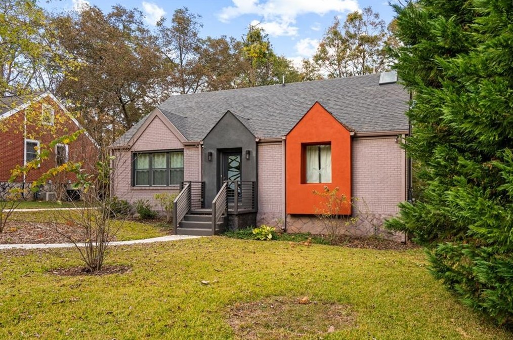 2048 Cogar Dr, Decatur, GA 30032-3925