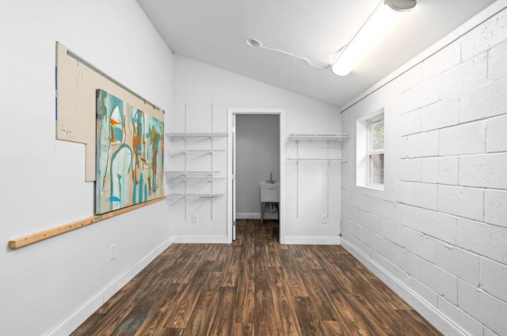 2048 Cogar Dr, Decatur GA  30032-3925 exterior