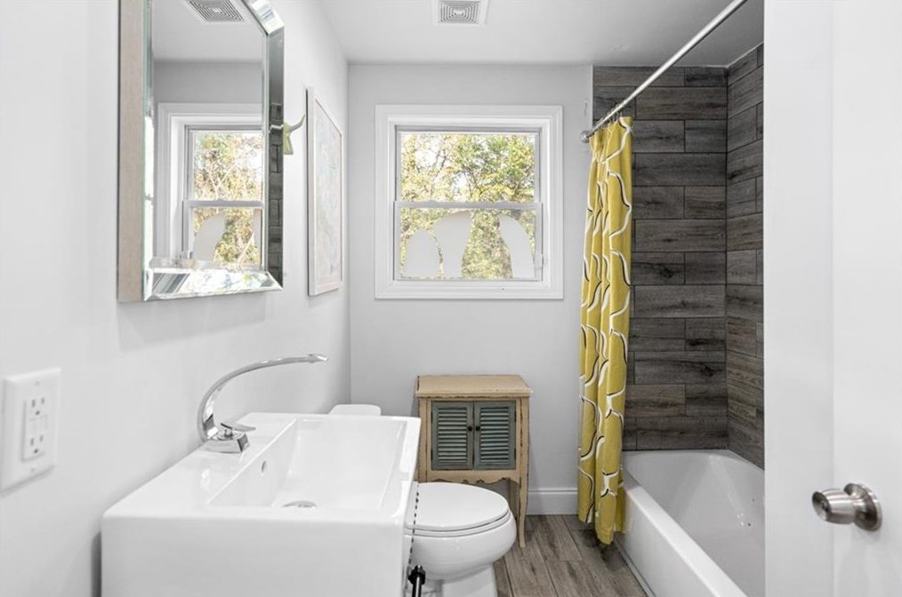 2048 Cogar Dr, Decatur GA  30032-3925 exterior