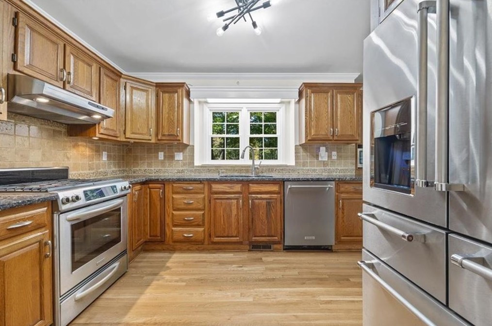 570 Summertree Ct Se, Mableton, GA 30126