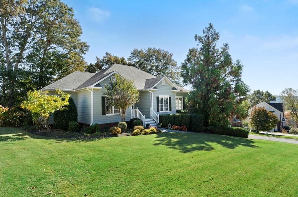 37 Carrington Dr, Euharlee, GA 30120-6473