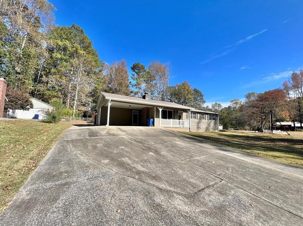 332 Wildwood Dr, Dallas, GA 30132