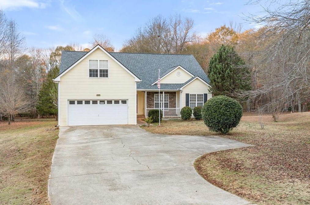441 Kiley Dr, Hoschton, GA 30548-6166