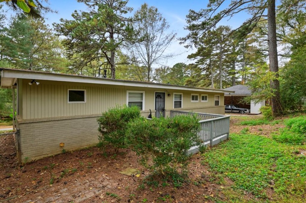 3720 Larkspur Ter, Decatur, GA 30032-4839
