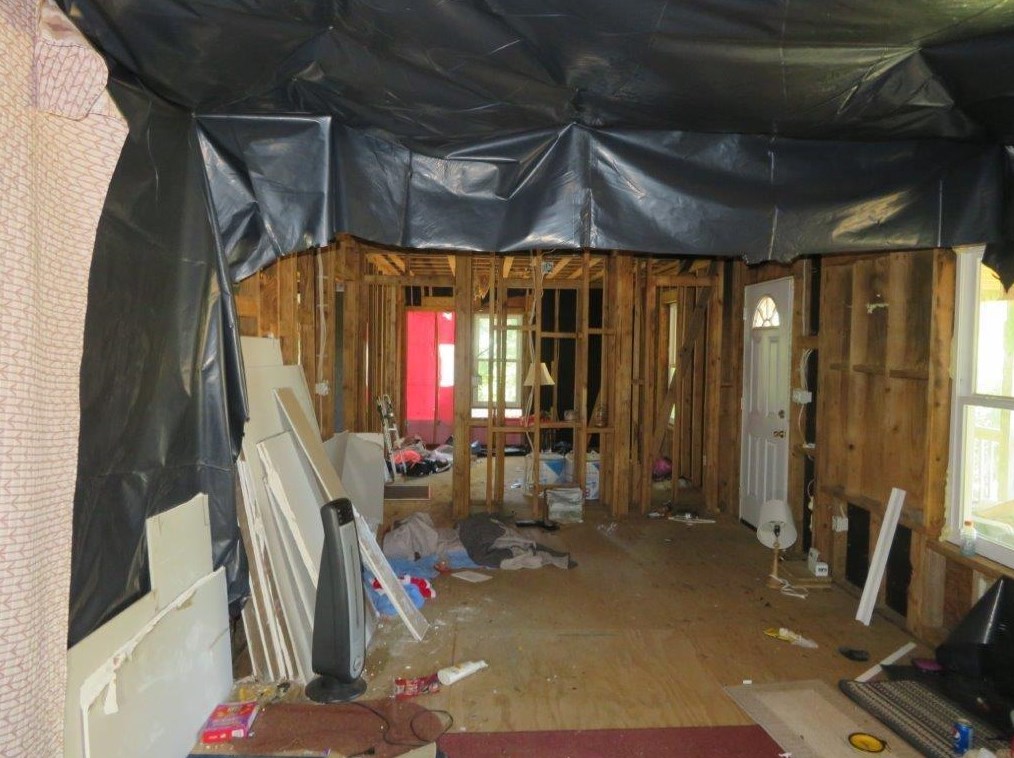 1047 Memorial Dr, Dallas GA  30132-2433 exterior