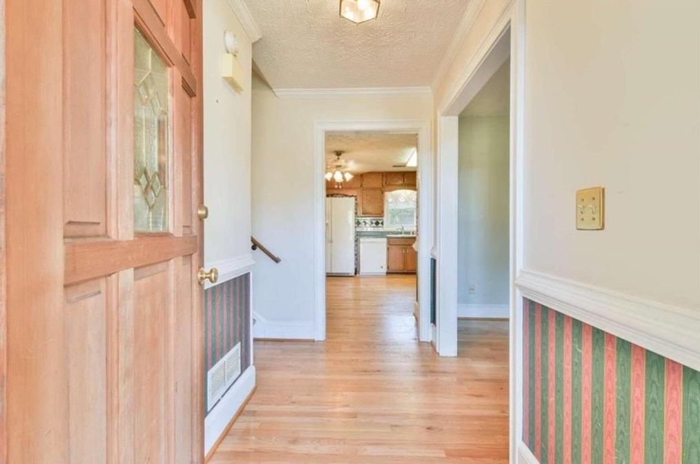 1550 Ridge Forest Ln, Grayson, GA 30017