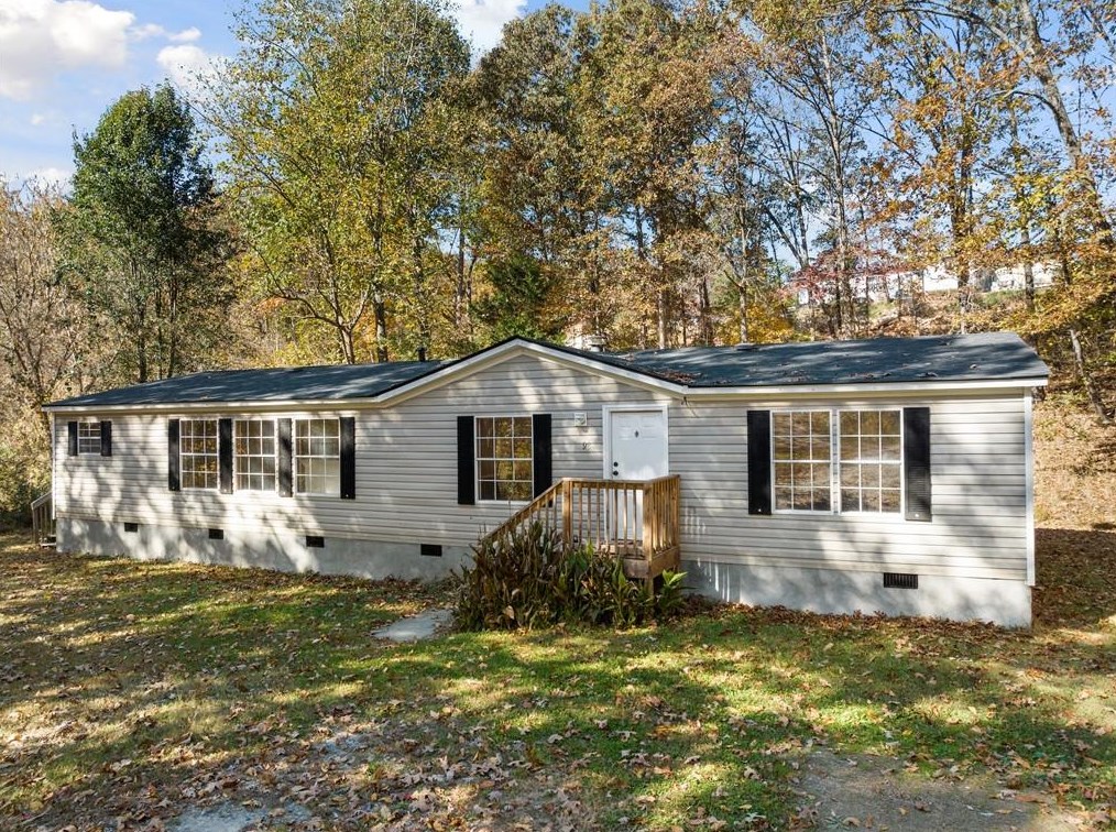 98 Flanders Rd, Dahlonega, GA 30533