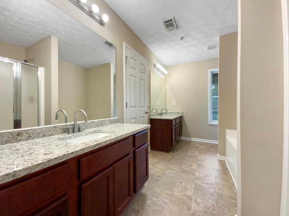 3814 Augustine Pl, Rex GA 30273-5822 exterior