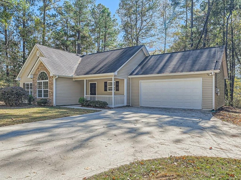 73 Fitzgerald St, Hiram, GA 30141