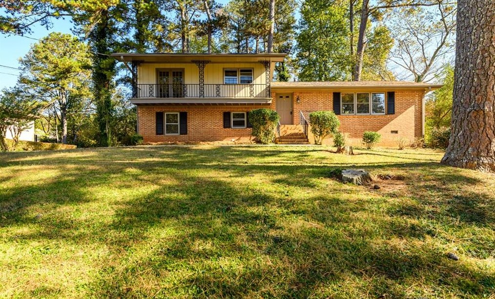462 Emily Dr Sw, Lilburn, GA 30047
