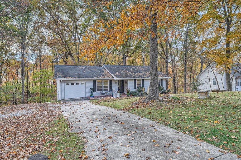 4031 Country Ln, Gainesville, GA 30507