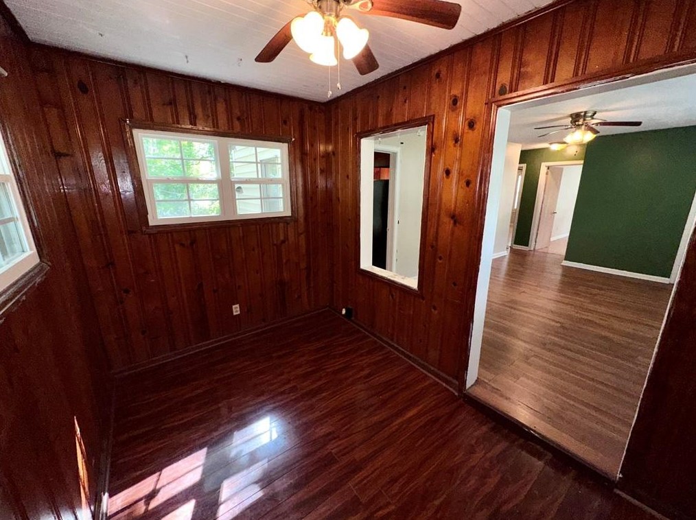 4189 Lindsey Dr, Decatur GA  30035-1922 exterior