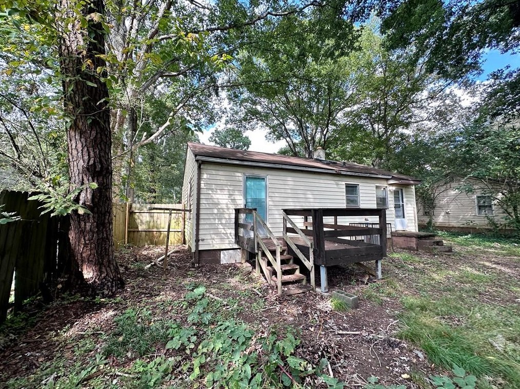 4189 Lindsey Dr, Decatur GA  30035-1922 exterior