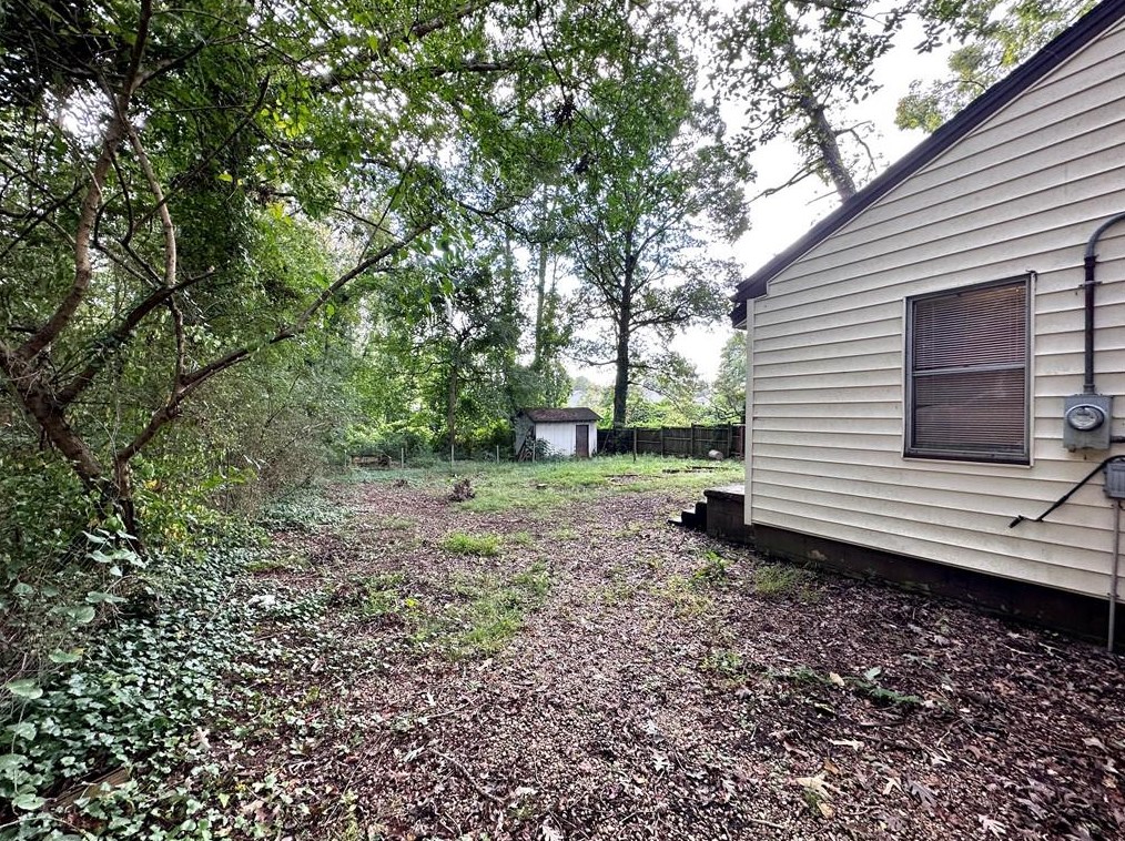 4189 Lindsey Dr, Decatur GA  30035-1922 exterior