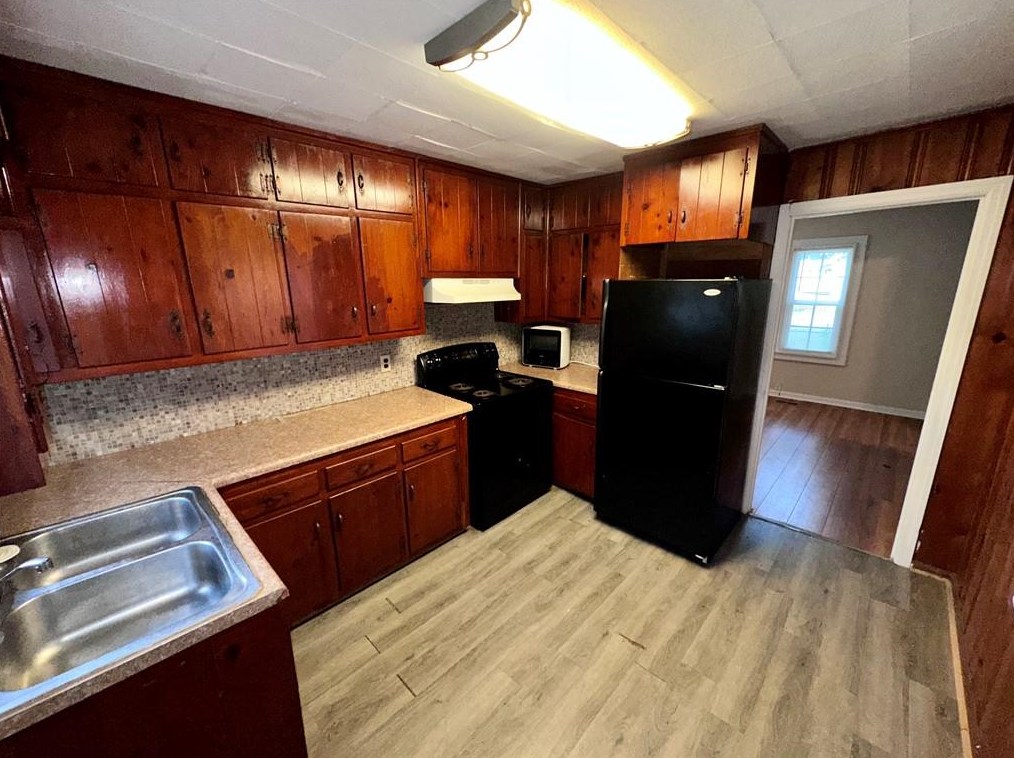 4189 Lindsey Dr, Decatur GA  30035-1922 exterior