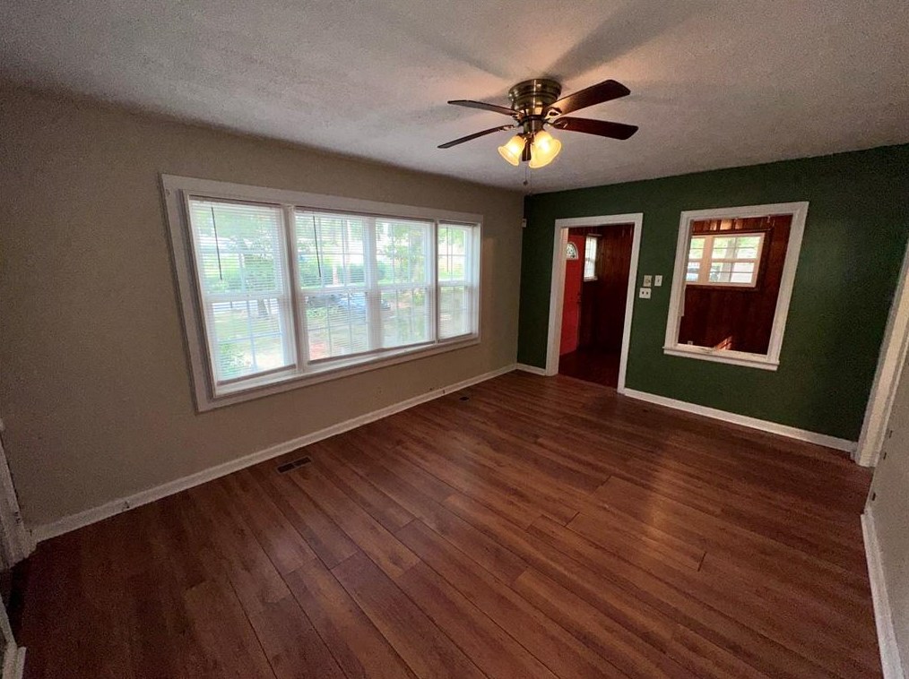 4189 Lindsey Dr, Decatur GA  30035-1922 exterior