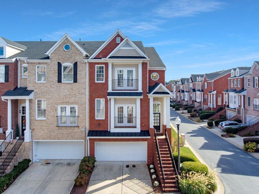 213 Creekway Crossing, Smyrna, GA 30082