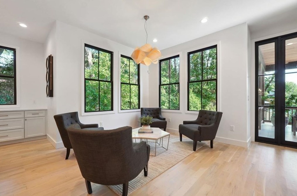 432 Pharr Rd, Decatur GA  30030-4426 exterior