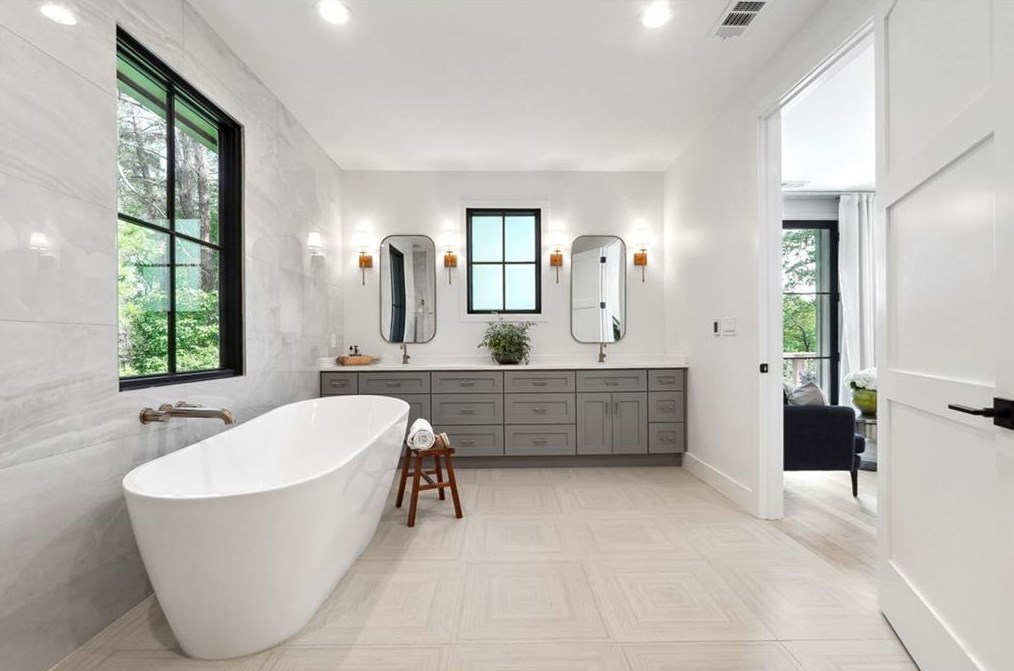 432 Pharr Rd, Decatur GA  30030-4426 exterior