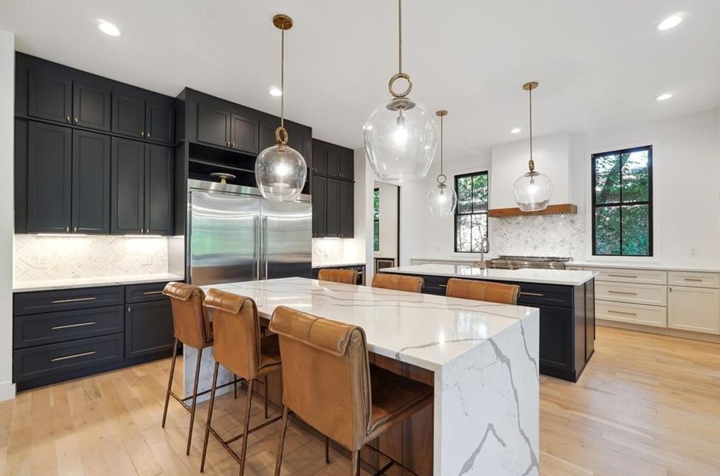 432 Pharr Rd, Decatur GA  30030-4426 exterior