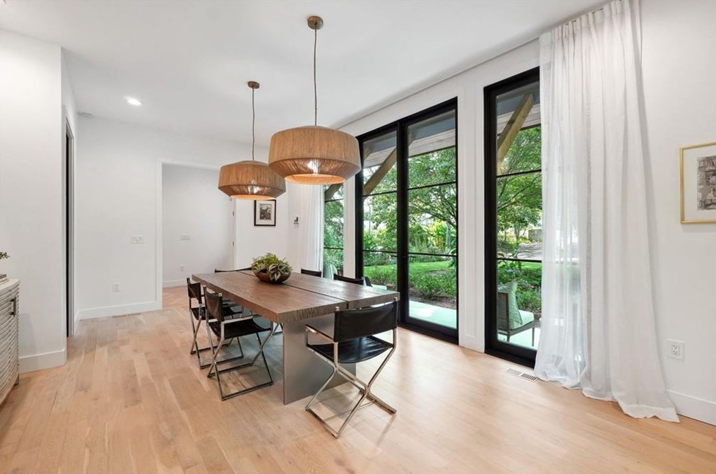 432 Pharr Rd, Decatur GA  30030-4426 exterior