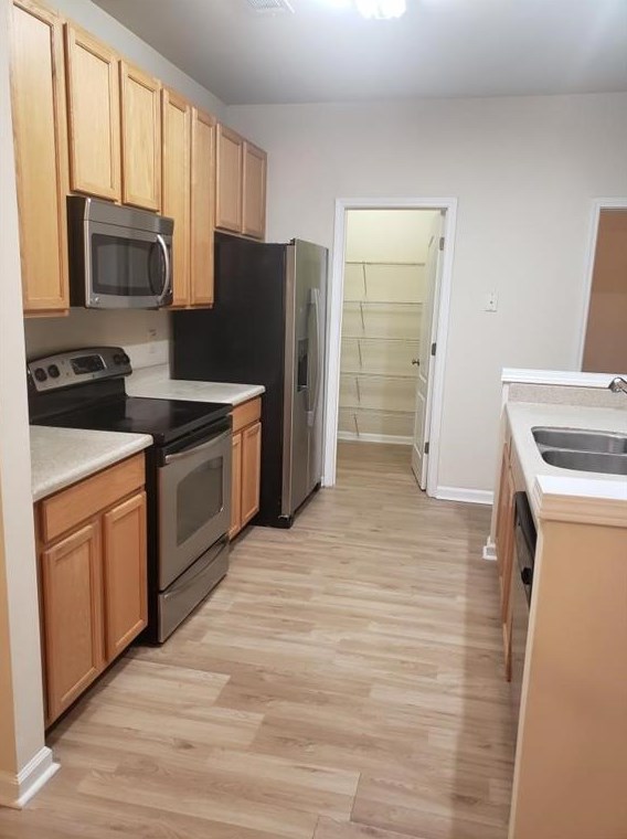 1652 Tailmore Ln, Lawrenceville GA  30043-7864 exterior