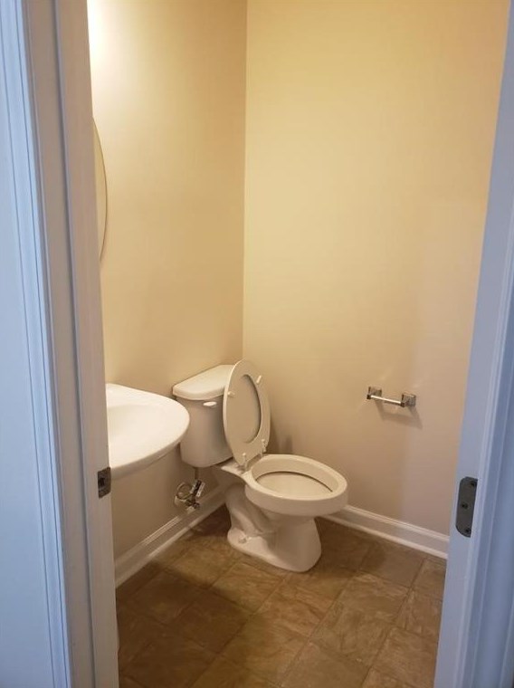 1652 Tailmore Ln, Lawrenceville GA  30043-7864 exterior