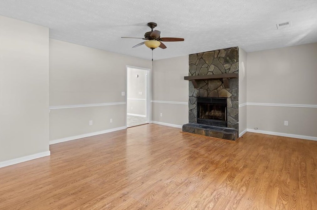 481 Glen Terrace Rd, Auburn, GA 30011